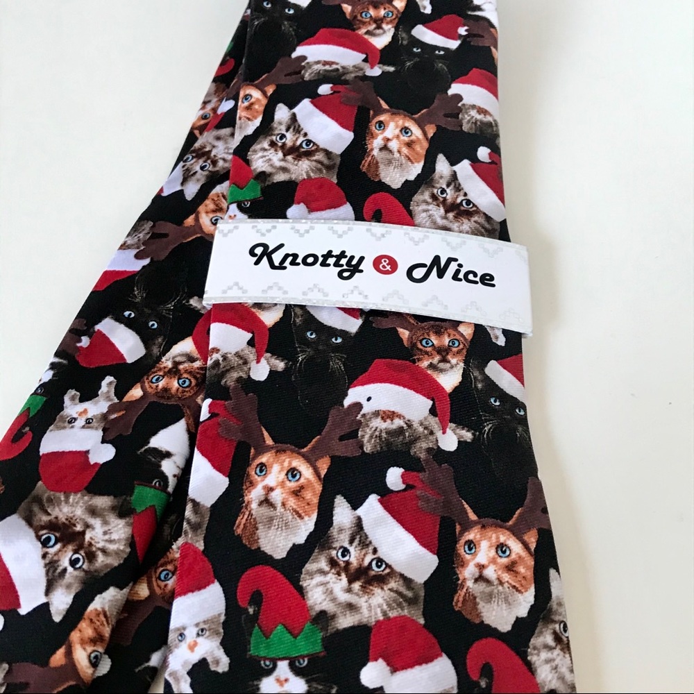 Knotty & Nice Christmas Tie - Picture 4 of 6